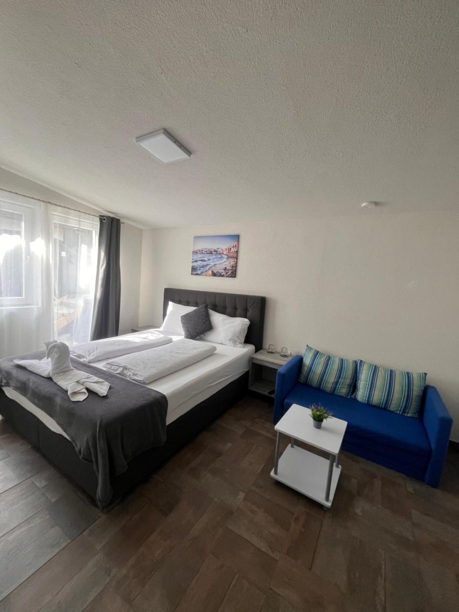 Panda Apartment *